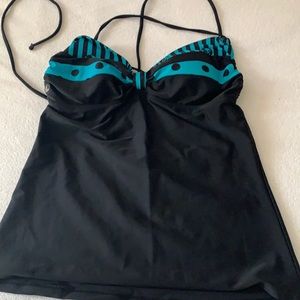 Volcom tankini top